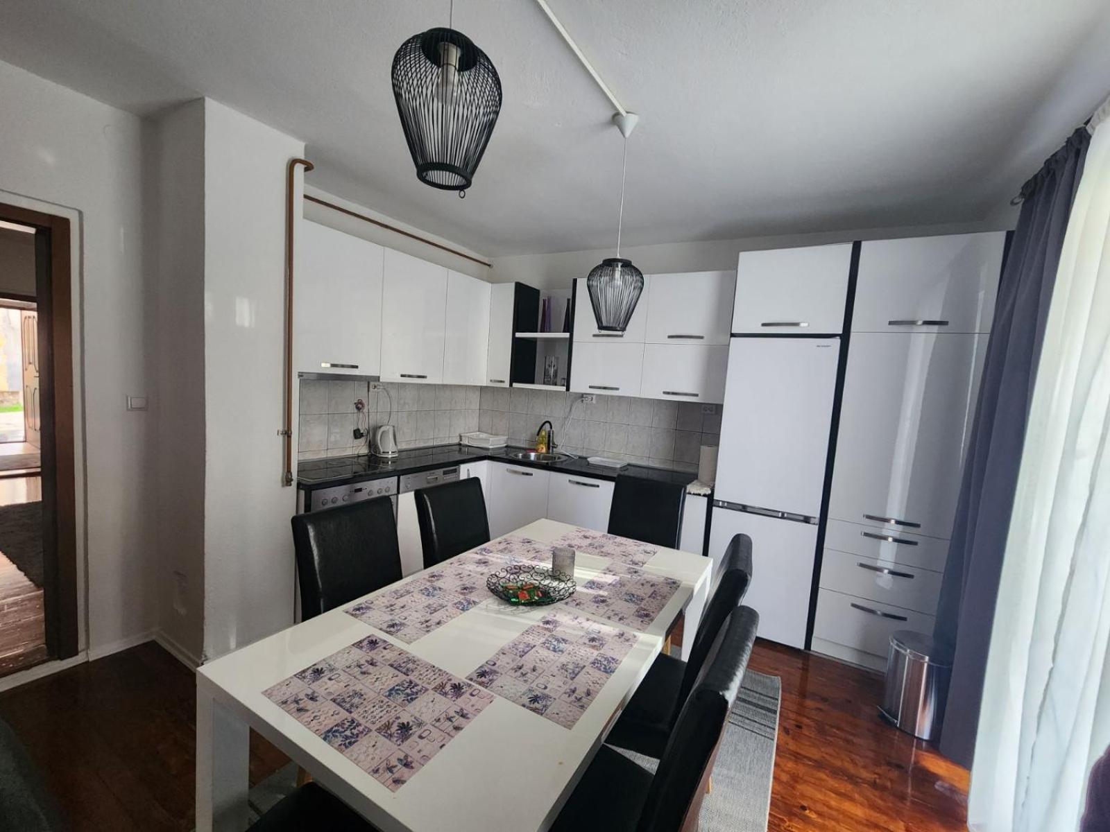 Apartman El Sarajewo Zewnętrze zdjęcie
